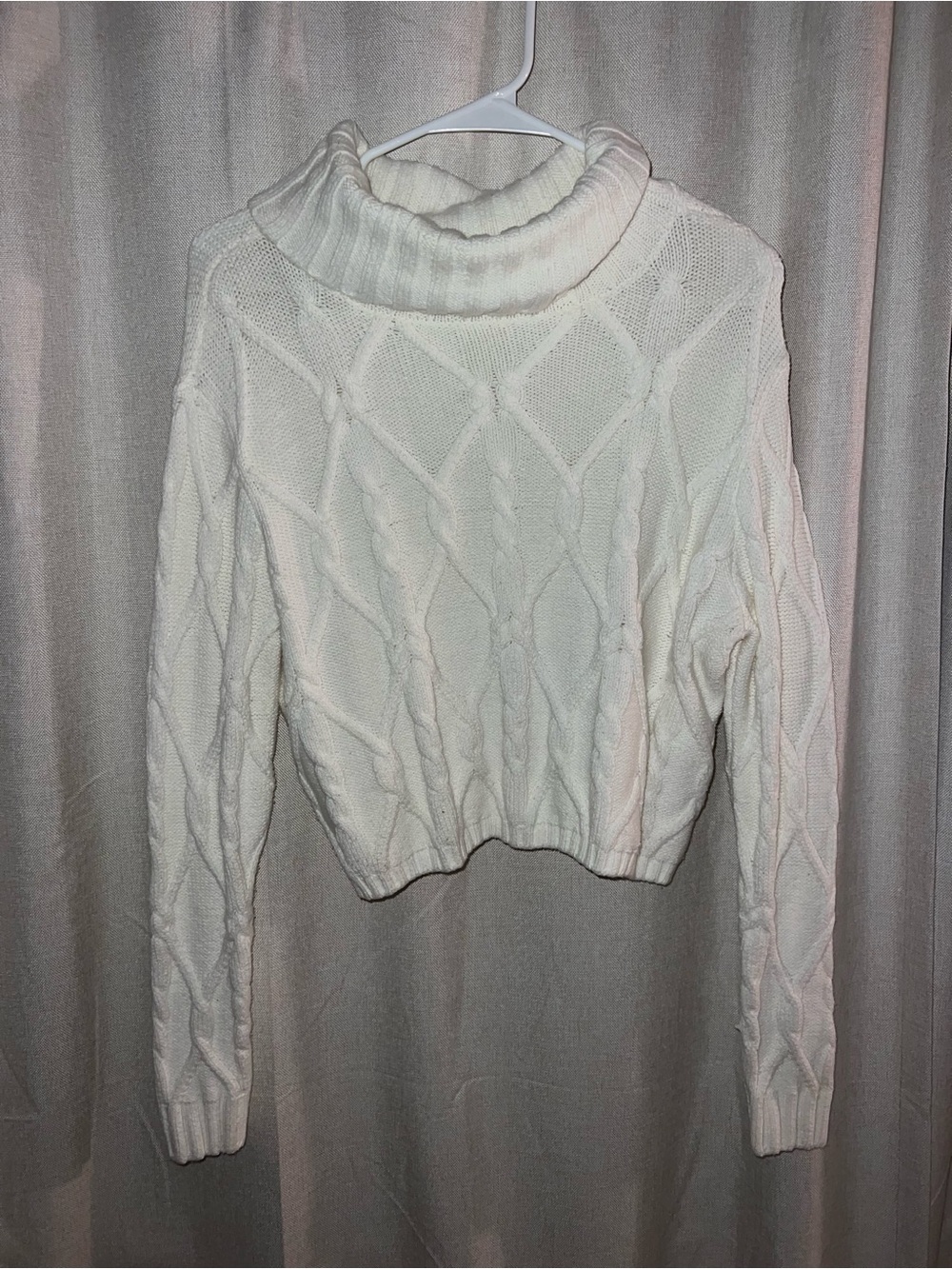 Hollister Cream Cable Knit Turtleneck Crop Sweater